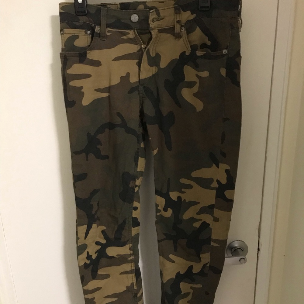 Men’s Camo Slim Fit pants
